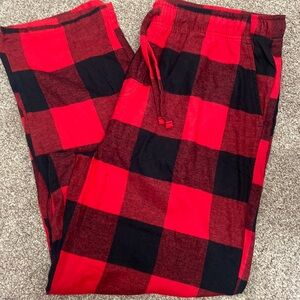 Old navy flannel pajama bottoms